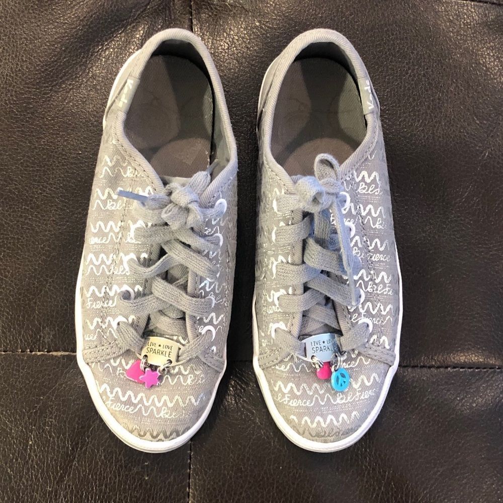 Lace up Keds Sneakers